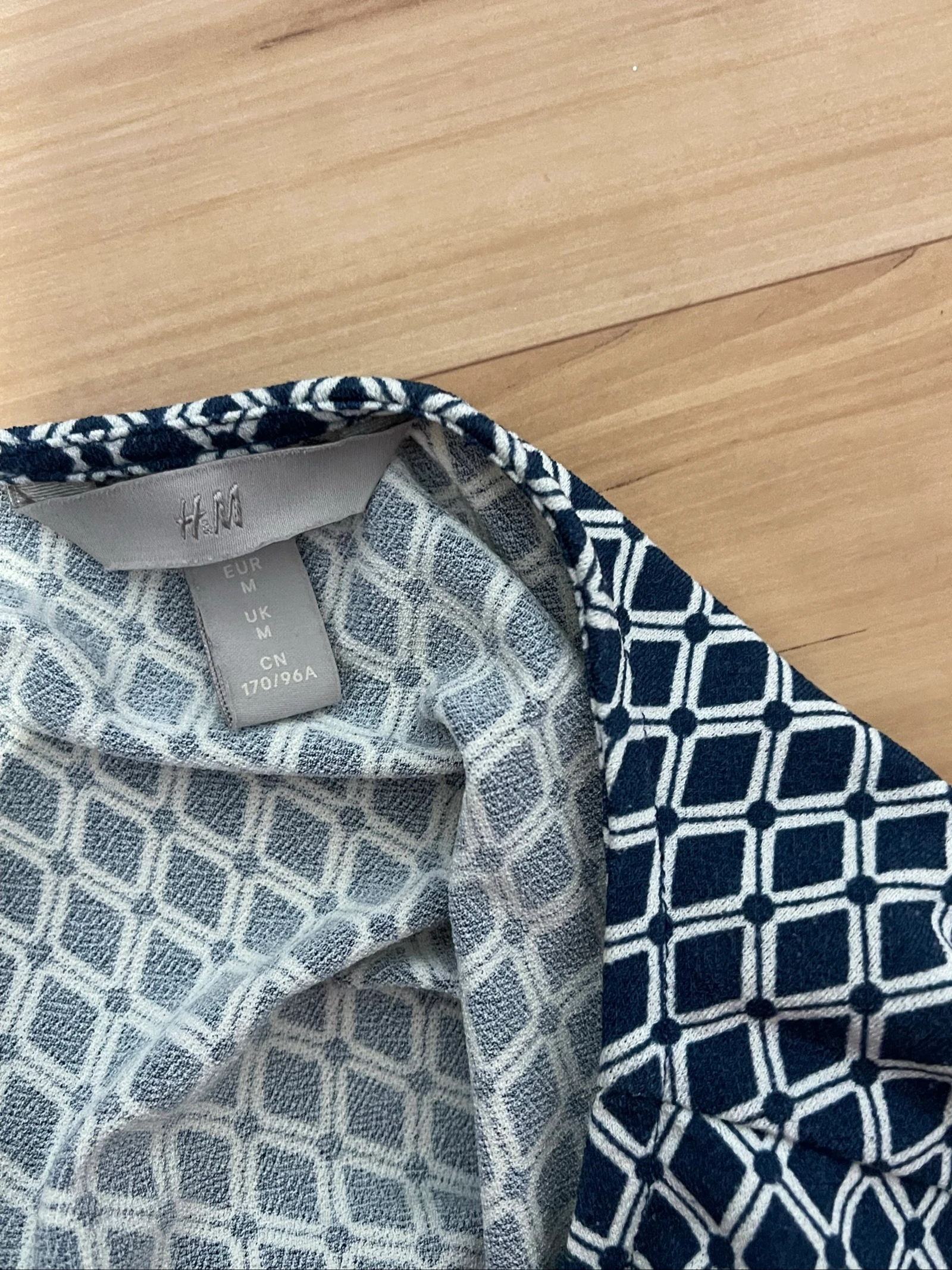 Belo vestido H&M com cinto tamanho M – photo 4